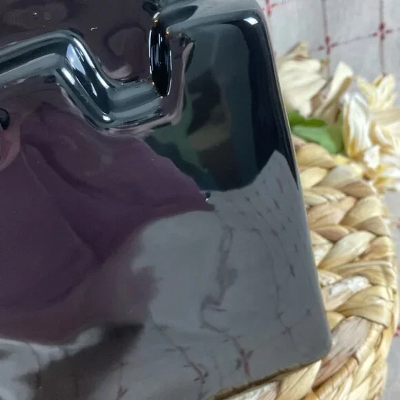 Rae Dunn Artisan Collection Dracula Castle Birdhouse Black & Gold New in Box - Picture 5 of 9